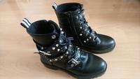 Bullboxer Stiefel Gr. 38 Stiefeletten Kettenstiefel Frankfurt am Main - Nieder-Erlenbach Vorschau