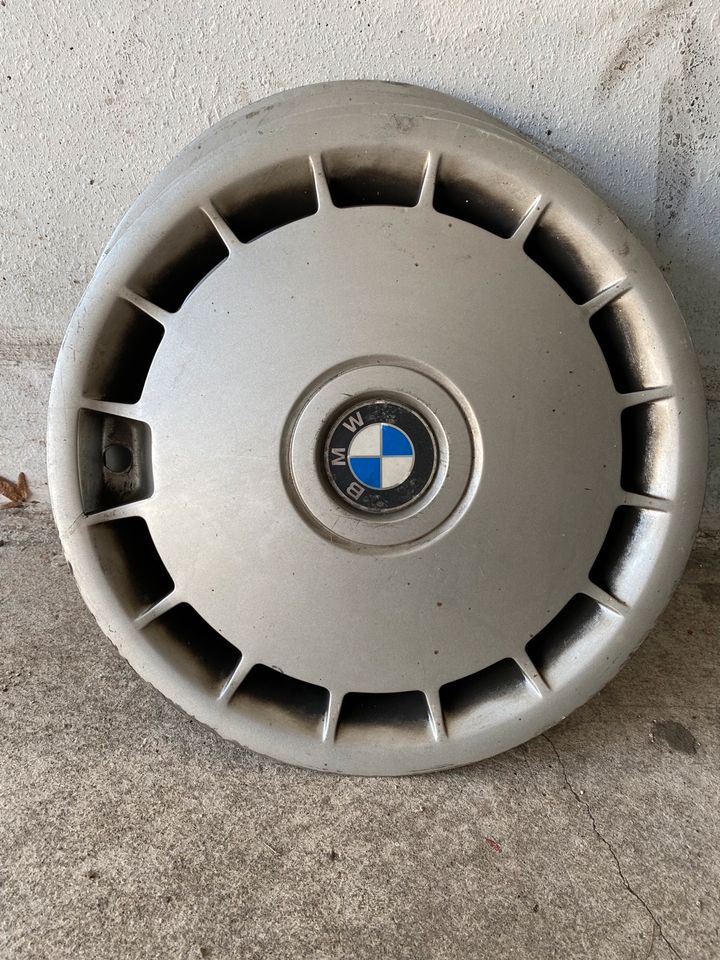 15“ Radkappen Original BMW in Friolzheim