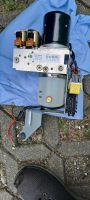 Hydraulikpumpe 2098000330 Clk 209 Cabrio Nordrhein-Westfalen - Essen-Haarzopf Vorschau