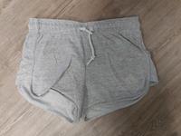 Adidas Shorts Größe M Damen Nordrhein-Westfalen - Kirchhundem Vorschau