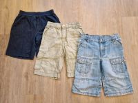Jungen Shorts 98/104 kurze Hosen Jeans Cargohose Seitentasche Nordrhein-Westfalen - Bergisch Gladbach Vorschau