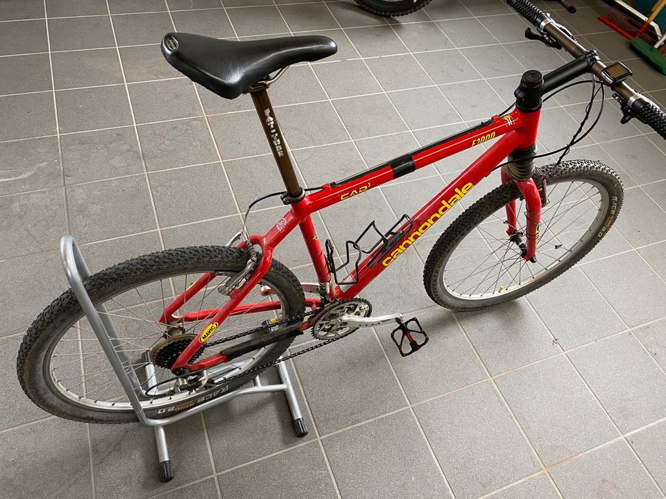 Mountainbike Klassiker Cannondale F1000 CAD3 komplett Original in Emmingen-Liptingen