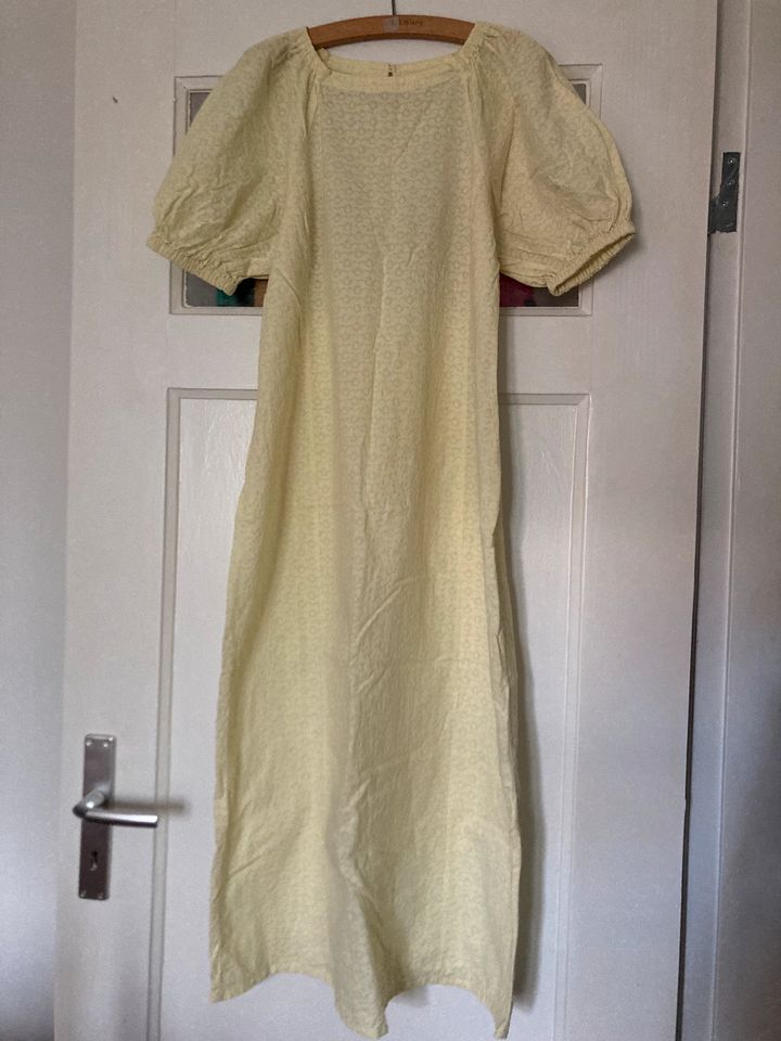 Uniqlo Kleid XS S 100% Baumwolle Hana Tajima in Hamburg