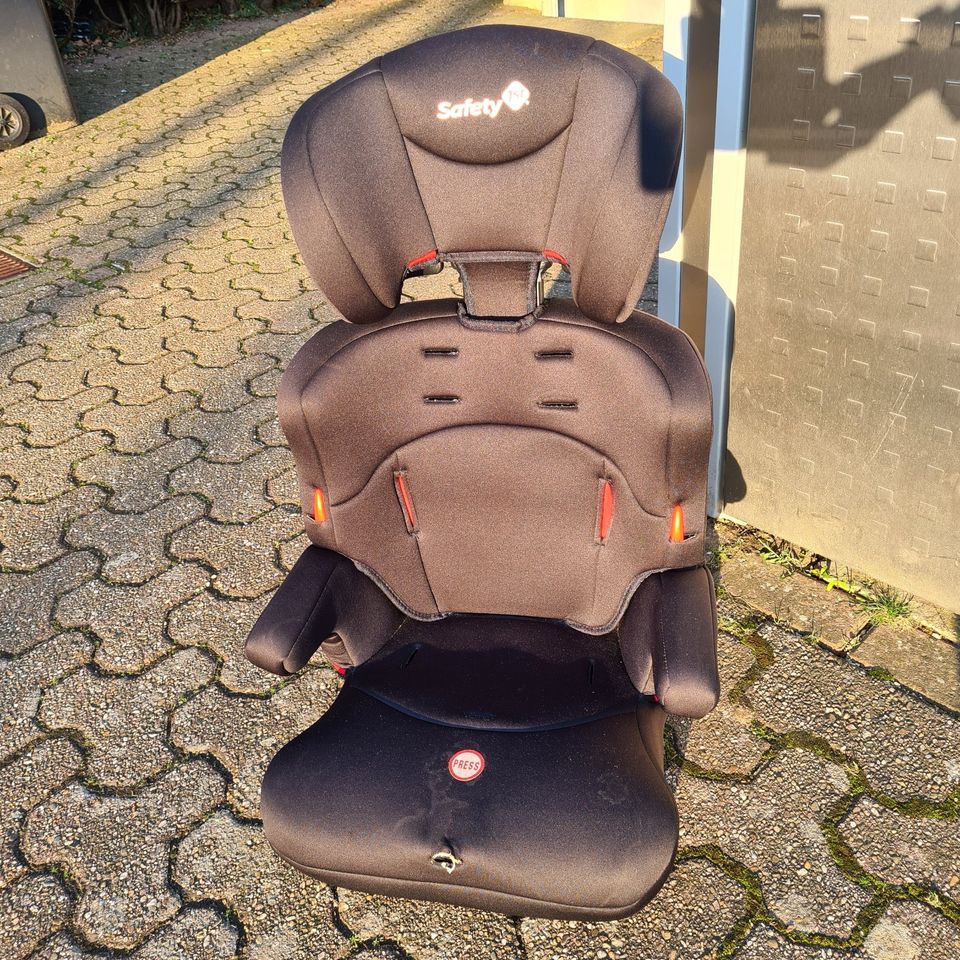 Kinder Autositz Safety in Düsseldorf