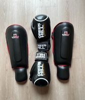 Sparset: Boxerhandschuhe & Schienbeinschutz für Kickboxing & MMA Bochum - Bochum-Süd Vorschau