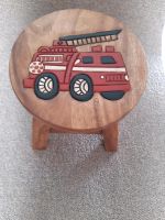 Schöner Kinder Hocker Schemel aus Holz Design Feuerwehr rot Nordrhein-Westfalen - Geseke Vorschau