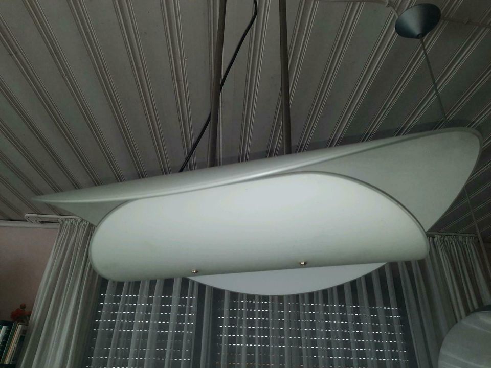 Moderne Designerlampe Hängelampe Esszimmer Lampe modern in Langenaltheim