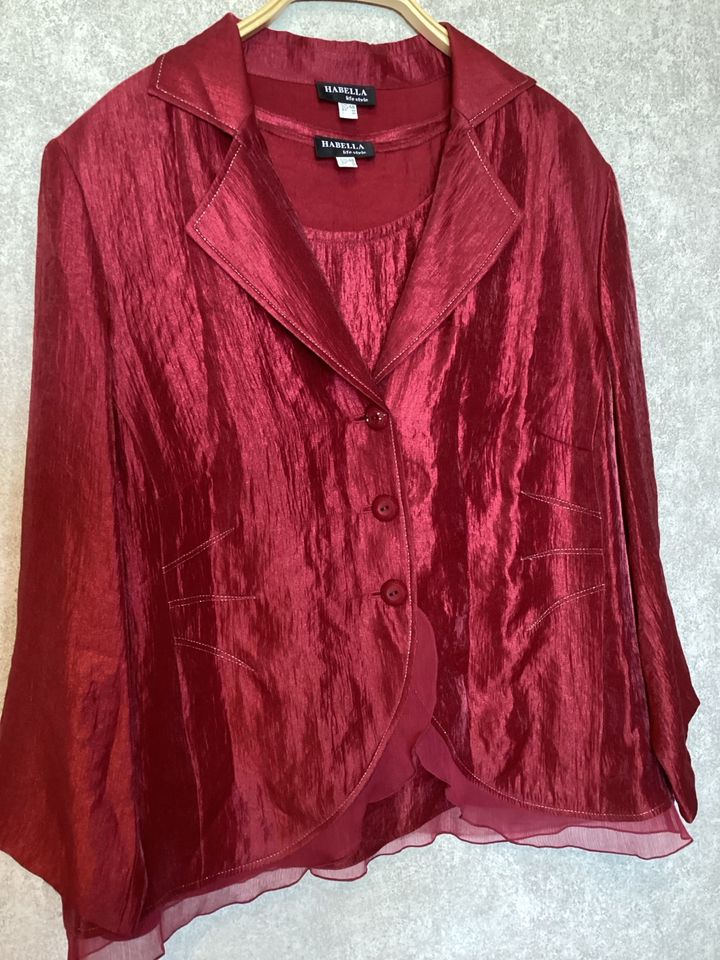 Festliche Jacke mit Top, Gr. 48, wie neu, Dunkelrot Marke Habella in Wetschen