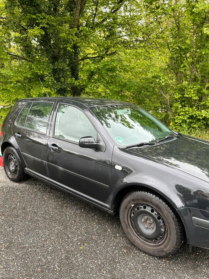 Volkswagen Golf IV 1.6 in Lorsch