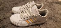 getragene Adidas Sneaker suchen neuen Besitzer Hamburg-Mitte - Hamburg Hamm Vorschau