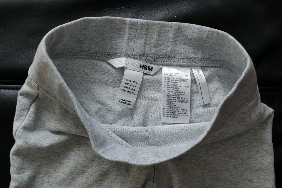 H&M Hose Mädchen Baumwolle Größe 104 Grau Sporthose in Neuss