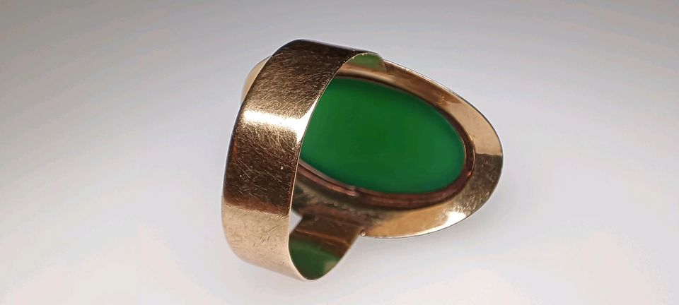 Großer 60er Jahre 333 Gold 8 k Vintage Jade Ring 58 in Reinstorf