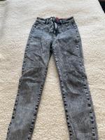 Guess Jeans Hose Gr 25 Xs wie neu Berlin - Spandau Vorschau