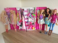 Barbie Kleiderschrank inklusive Zubehör Brandenburg - Elsterwerda Vorschau