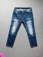Bootcut-Damenjeans AMISU, blau in Größe 29 sehr guter Zustand Sachsen - Meerane Vorschau
