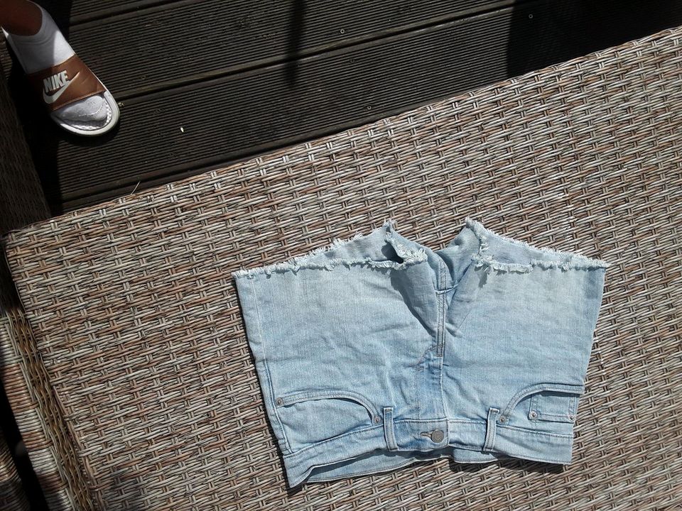 Levi's Jeans shorts, Gr. 28, five- pocket, Hot Pants in Templin