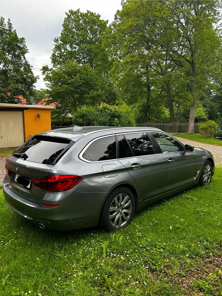 BMW 520d mit Standheizung,360 Kamera !!! in Zwickau