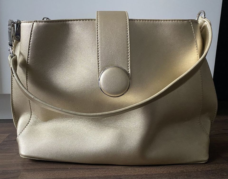 MALIQUE Damen Tasche Handtasche Unterarmtasche - Gold in Kleve