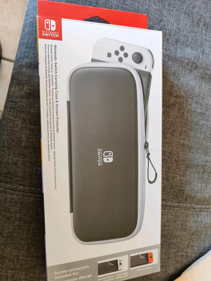 Nintendo switch carrying Case und Screening protector in Unna