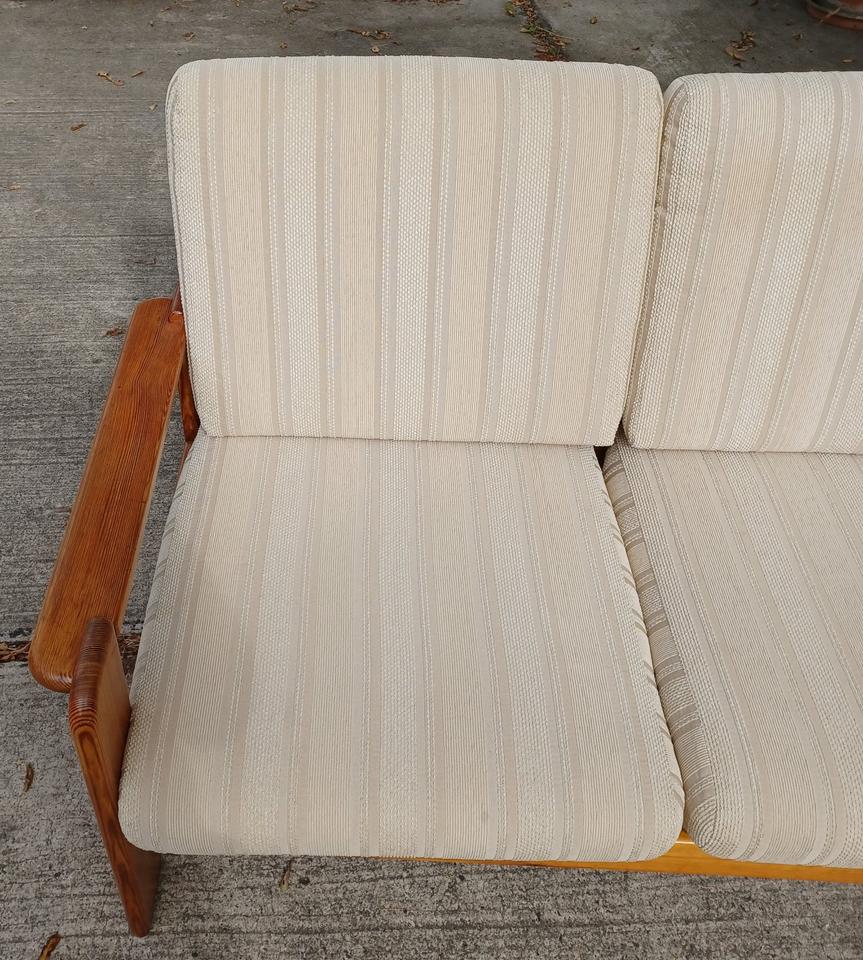 Zweisitzer-Sofa skandinavisches Design 70er Jahre aus Schweden in Berlin