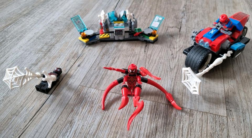 LEGO 76113 Marvel Super Heroes Spider-Man Motorradrettung , 6+ in Blaichach