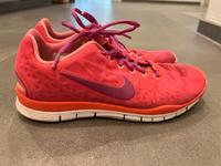 Nike Free pink Nordrhein-Westfalen - Nordkirchen Vorschau