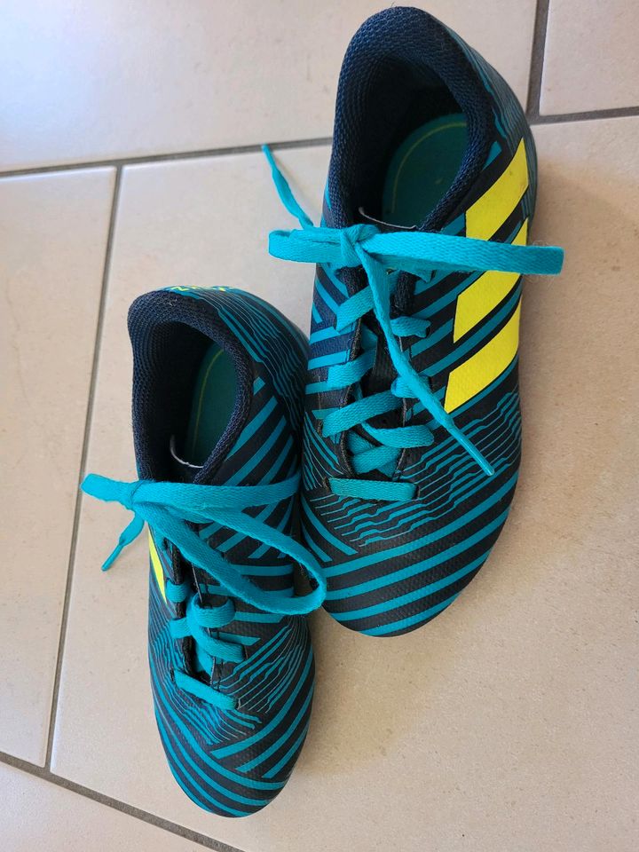 Fußballschuhe von ADIDAS in Mittweida