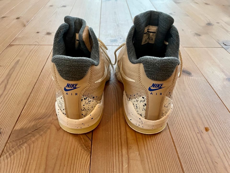 Nike Air Sneaker Größe 42 in Obernkirchen