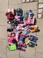 23 Paar Kinderschuhe (gemischt) Größe 28 Gartenschuhe, Badeschuhe Bayern - Pfaffenhofen a. d. Roth Vorschau