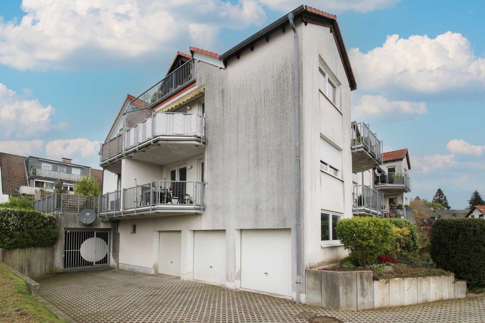 Sofort wohlfühlen: 3-Zi.-Dachgeschosswhg. mit Dachterrasse, Balkon und Garage in Lennep in Remscheid