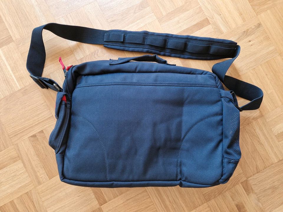 NEU! Abercrombie & Fitch Messenger Bag Laptoptasche blau in Hofheim am Taunus