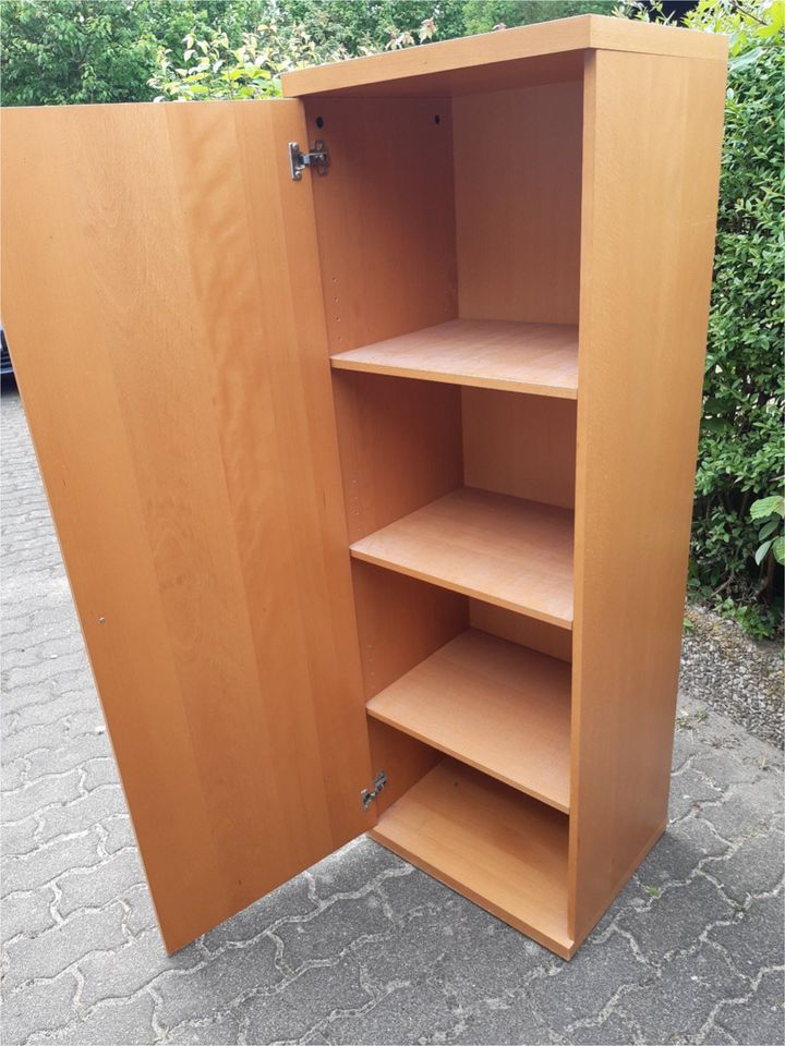 elegantes Highboard/Schrank mit großer Tür in Ammersbek