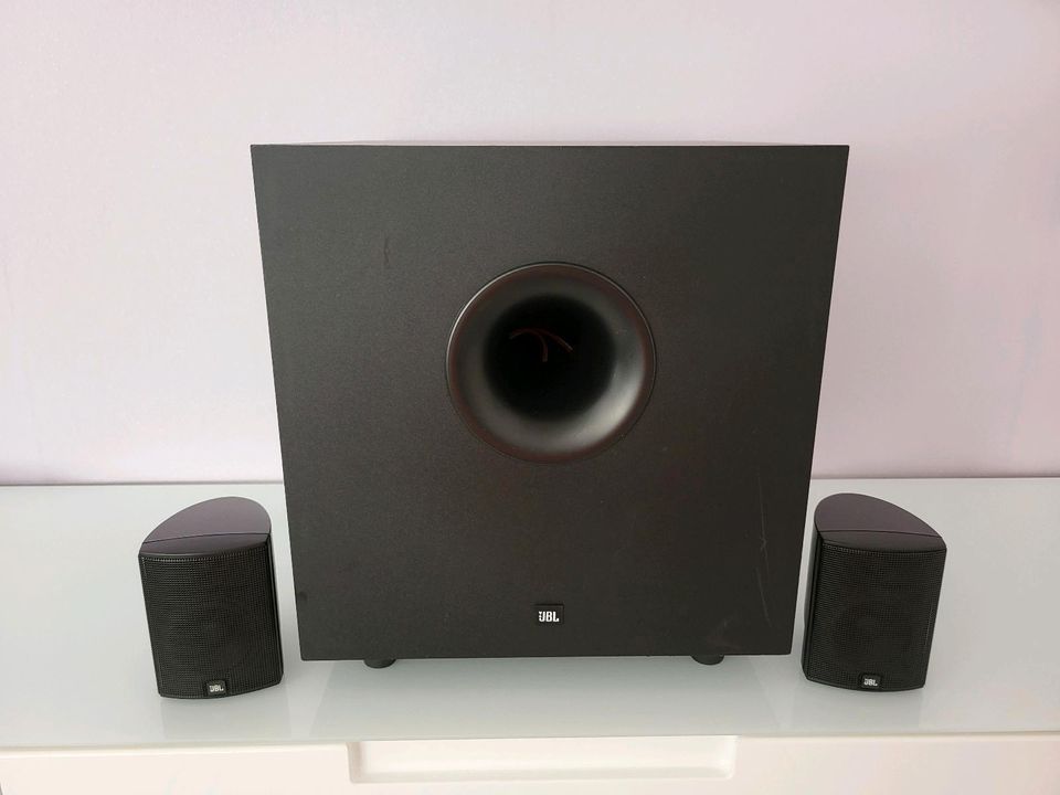 JBL Surround System 2.1 in Balve