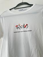 Süßes T-Shirt von NA-KD weiß mit Aufdruck neu gr.S Nordrhein-Westfalen - Leverkusen Vorschau