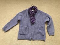 Cartoon Damen Strickjacke mit Tuch neu Gr. 44 Farbe lila Niedersachsen - Zetel Vorschau