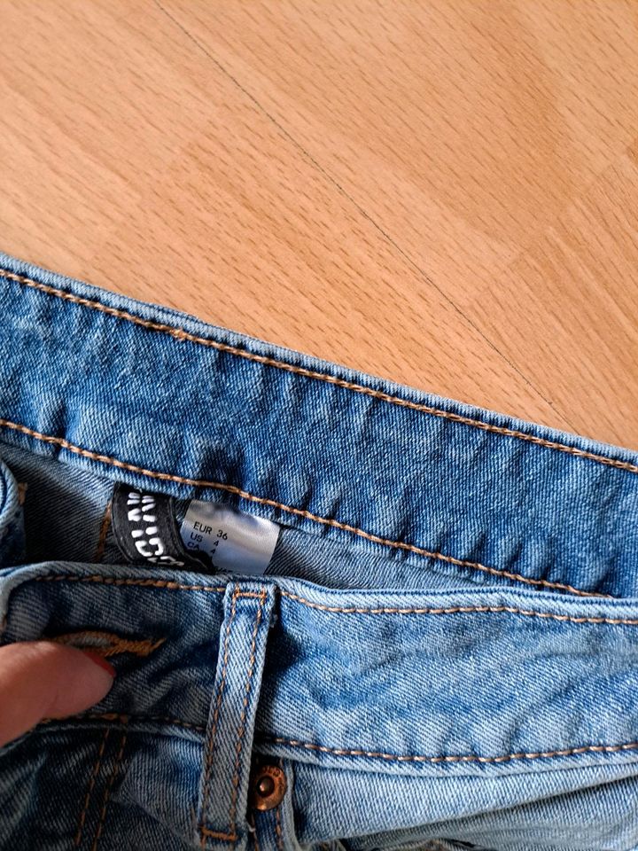 Cropped Jeans Gr. 36 h&m in Dortmund