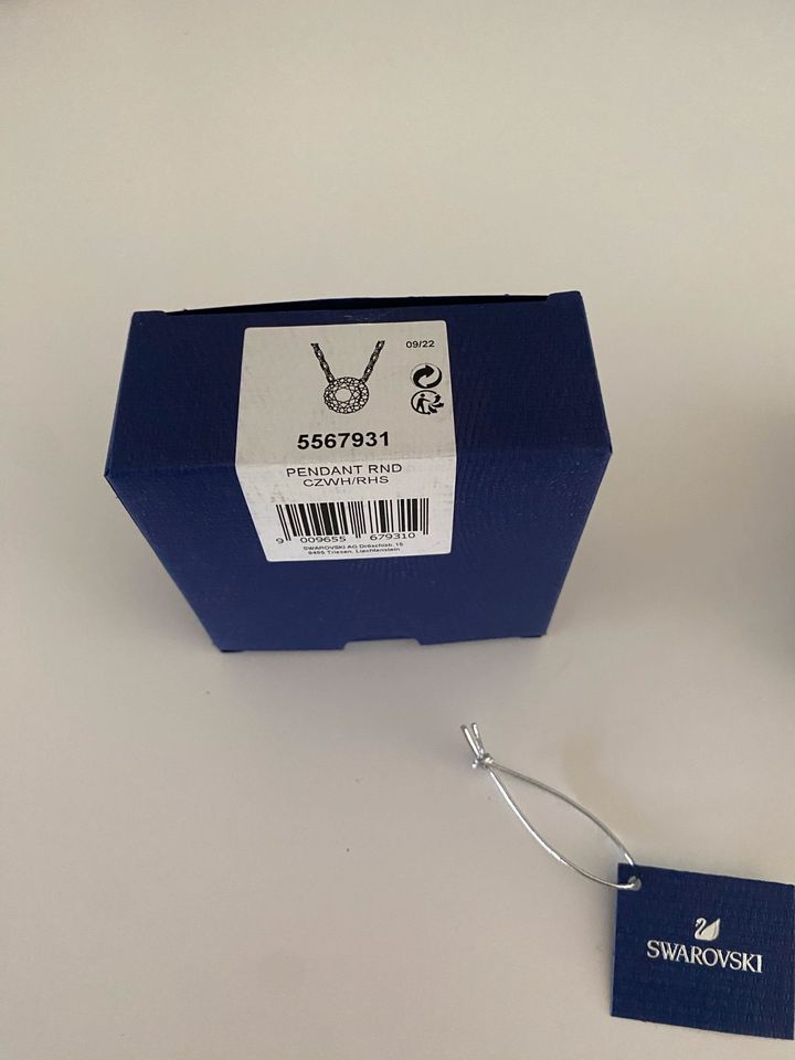 Silber Swarovski Kette mit Edelsteinanhänger inkl Verpackung NEU in Herford