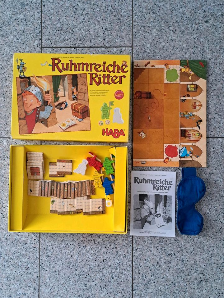 Quiz Pyramide / Pokemon Zauberwürfel /Ruhmreiche Ritter in Augsburg