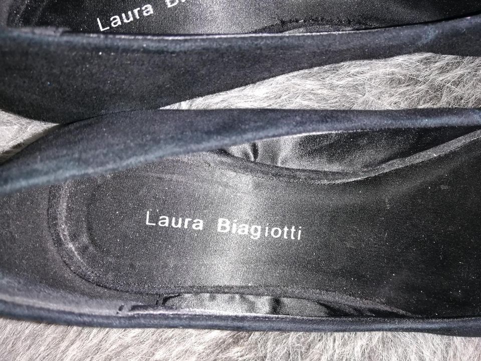 Schwarze Ballerinas von LAURA BIAGIOTTI in Glashütten