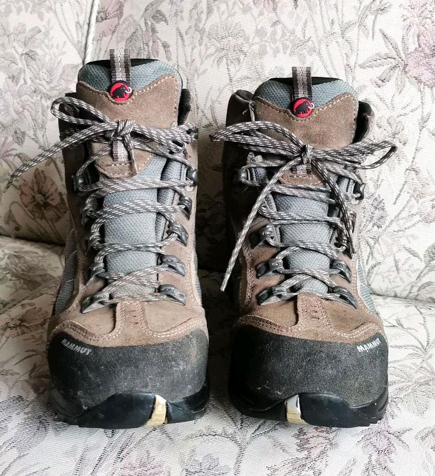 Mammut Trekking-/Wanderschuhe 40.5 sehr gut in Essen