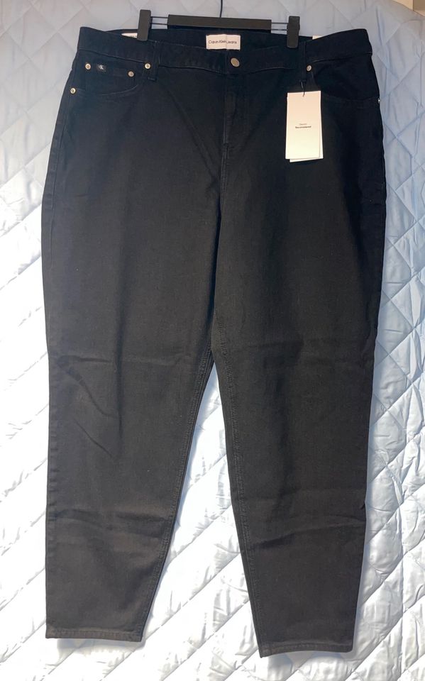 Moms Jeans von Calvin Klein Größe W 38 in Eschborn