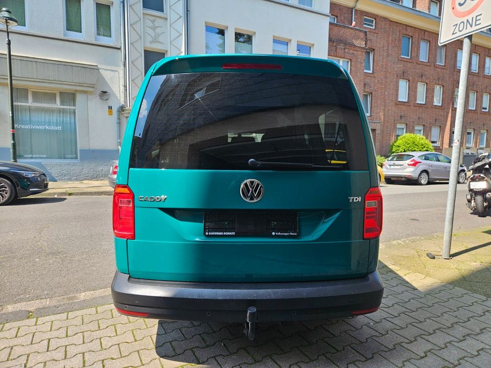 Volkswagen Caddy 2,0 TDI  7-Sitzer Maxi - TÜV Neu in Düsseldorf
