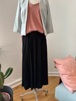 Selected Femme: schw. Midirock, T-Shirt Rosa, Blazer Grau Aachen - Aachen-Mitte Vorschau