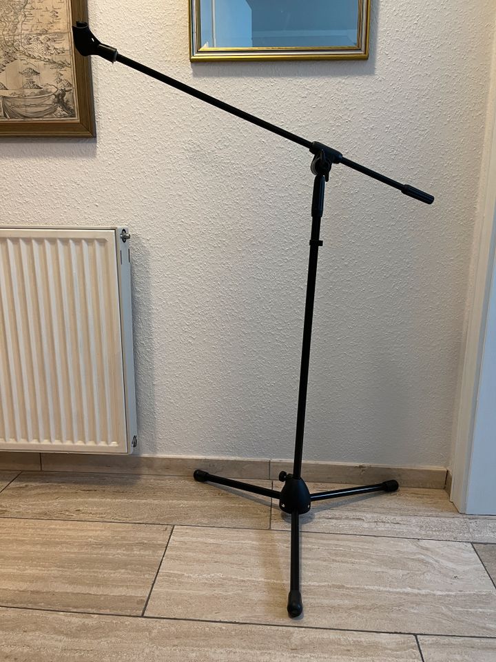 Mikrophonständer schwarz, gebraucht in Mönchengladbach