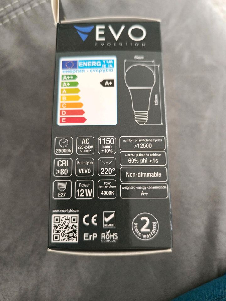 LED 12 W neutralweiß e 27 neu von Samsung in Sendenhorst