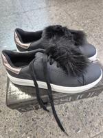 Neue Sneaker Gr. 39 Kr. München - Grasbrunn Vorschau