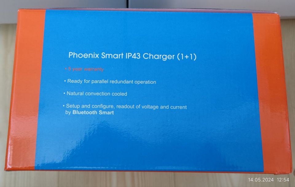 Victron Poenix IP43 smart Charger 12V50A1+1 Ladegerät Nagelneu! in Stelle
