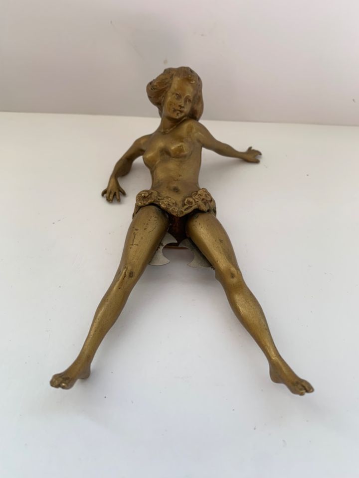 Erotische Bronze Messing Figur-Zigarrenschneider vor 1930  Antik in Oldenburg