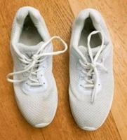 Turnschuhe Vty Größe 42 weiß-grau Brandenburg - Bernau Vorschau