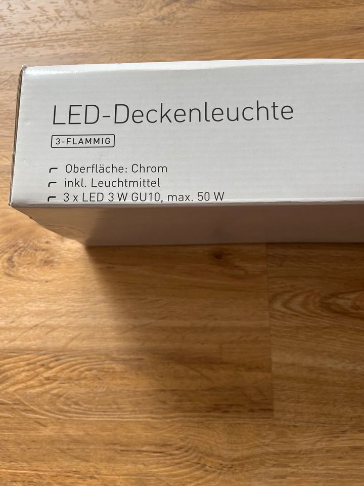 LED Deckenleuchte 3-flammig in Frankfurt am Main